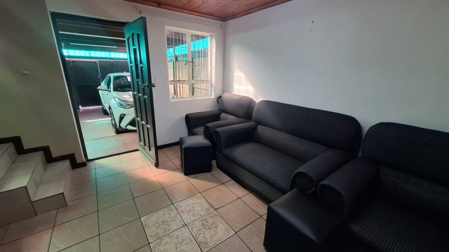 2 Bedroom Property for Sale in Woodlands Western Cape